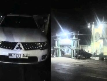 Kolase foto mobil Fortuner plat BE 1223 ALK dan lokasi jalan tempat kecelakaan, Senin 15 September 2025 | Dok. Tangkapan Layar Video.