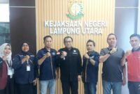 Foto bersama DPP KWIP bersama Kajari Lampung Utara usai audensi, Selasa 23 September 2025 | Frans/Media Prioritastv.com.