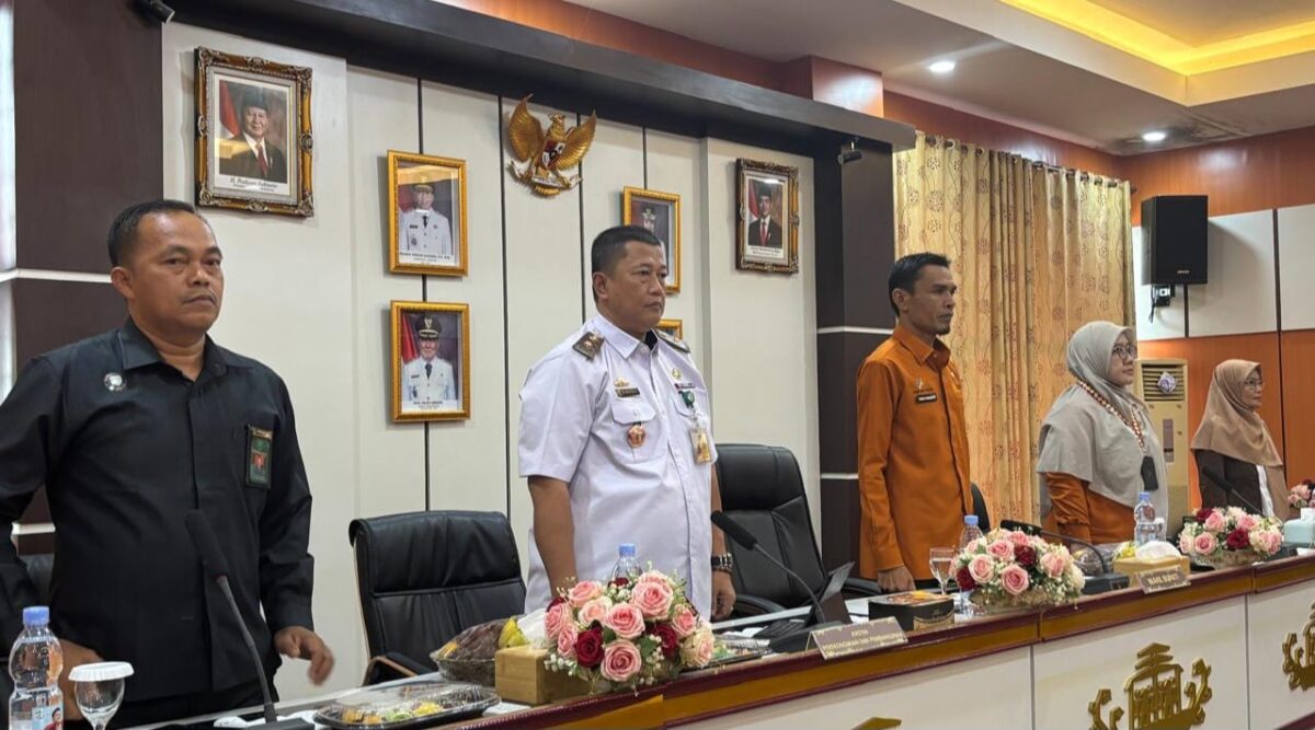 Wabup Tanggamus Agus Suranto didampingi Asisten 2 Hendra Wijaya Mega saat memimpin kegiatan, Rabu 24 September 2025 | Herdi/Media Prioritastv.com.