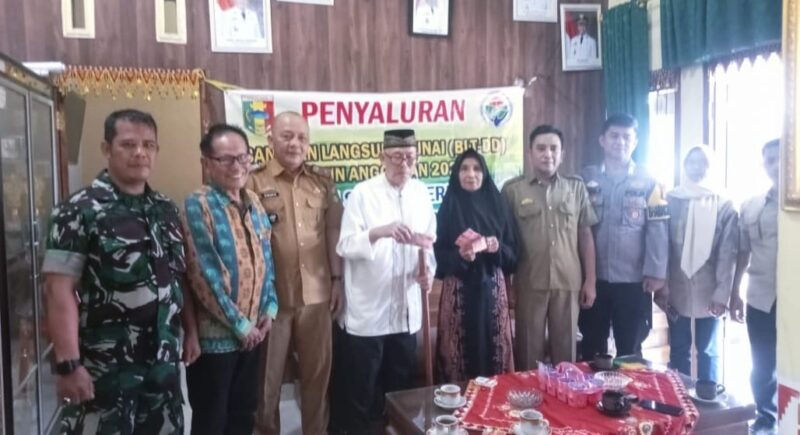 Penyerahan BLT-DD Tahap IV Pekon Sukanegeri Jaya, Talang Padang, Tanggamus, Senin 3 November 2025 | Asrul Ariski/Media Prioritastv.com.