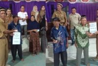 Kolase foto penyerahan BLT-DD Tahap III di Pekon Batu Tegi, Air Naningan, Tanggamus, Senin 3 November 2025 | Mustar Aripin/Media Prioritastv.com.