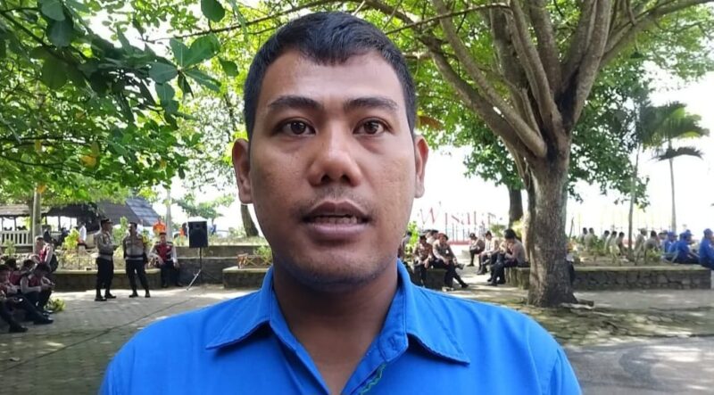 Analis Geofisika BMKG Lampung Utara, Teguh Budiman saat memberikan keterangan usai simulasi siaga bencana di Pantai Muara Indah, Kota Agung, Tanggamus, Rabu 5 November 2025 | Herdi/Media Prioritastv.com.