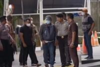 Bupati Ponorogo, Sugiri Sancoko saat tiba di gedung KPK Jakarta Selatan, Sabtu 8 November 2025 | Ubay/Media Prioritastv.com.