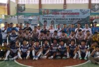 Para jawara Futsal Porkab Tanggamus saat foto bersama usai merampungkan pertandingan, Sabtu 8 November 2025 | Dok. KONI Tanggamus.