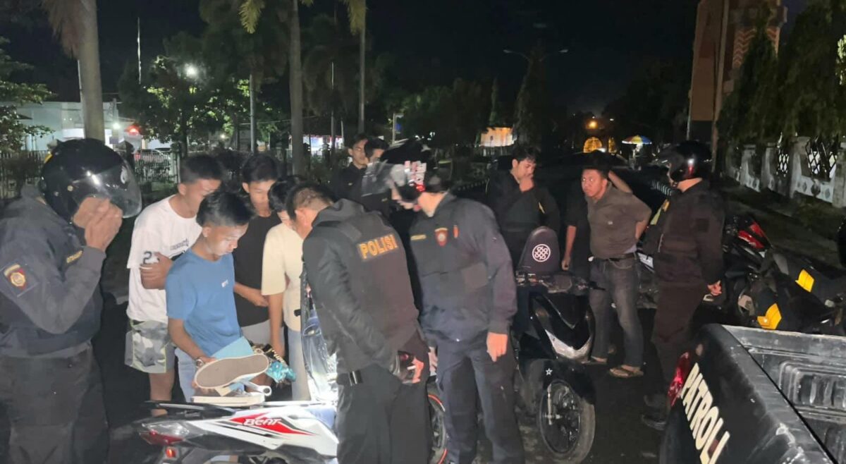 Tim Patroli Presisi Polres Tanggamus saat melaksanakan patroli di Islamic Center Kota Agung dalam pencegahan balap liar, Minggu 16 November 2025 | Ist/Media Prioritastv.com.