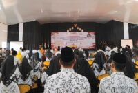 Kemeriahan HUT ke 80 PGRI Tanggamus yang digelar di Aula SMAN 2 Kota Agung, Senin (24/11/2025) | Herdi/Media Prioritastv.com