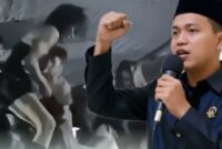 Ketua Muda Nahdlatul Ulama (NU) Pesisir Barat, Restu Akbari saat menyampaikan keprihatianannya atas peristiwa di orgen Biha, pada Rabu 25 November 2025, lalu.
