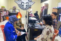 Pengacara Nurul Hidayah hadir mendampingi tersangka Windi, memastikan hak-hak kliennya terpenuhi selama pemeriksaan lanjutan di Mapolresta Bandar Lampung.(Prioritastv.com/Nurul Hidayah)
