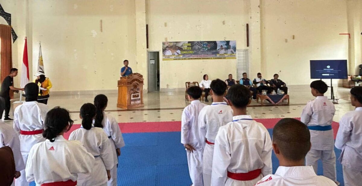 Pembukaan Cabor Karate Porkab Tanggamus 2025 berlangsung di GSG Islamic Center Kota Agung pada Minggu, 16 November 2025, lalu | Herdi/Media Prioritastv.com.