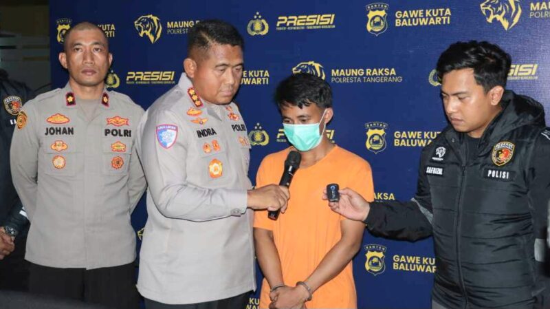 Tersangka SA saat memberikan keterangan dalam konferensi pers di Polresta Tangerang, Rabu 26 November 2025.