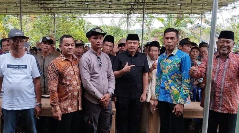 Anggota DPRD Tanggamus Fraksi Gerindra Dapil II, Zudarwansyah, saat reses di Pekon Way Asahan, Pematang Sawa, Kamis (4/12/2025).