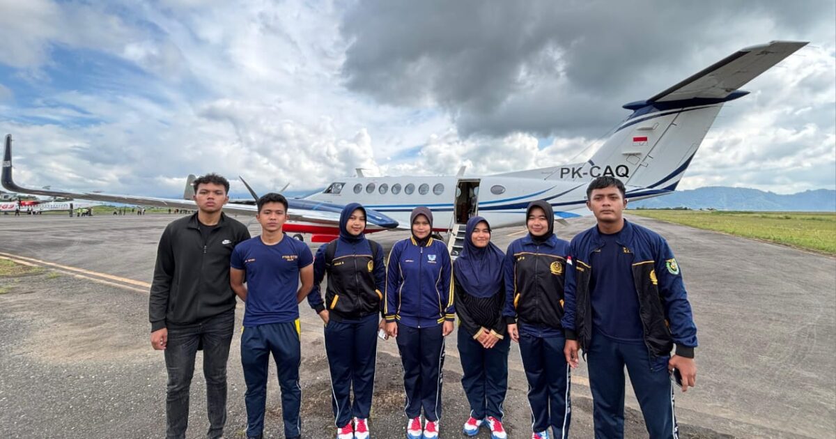 Sebagian taruna taruni PTDI-STTD setibanya di Bandara Kualanamu Medan, Sabtu 6 Desember 2025.