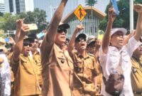 Ketua DPC Apdesi Tanggamus Mirza saat memimpin aksi damai di Jakarta, Senin 8 Desember 2025 | Dok. DPC Apdesi Tanggamus.