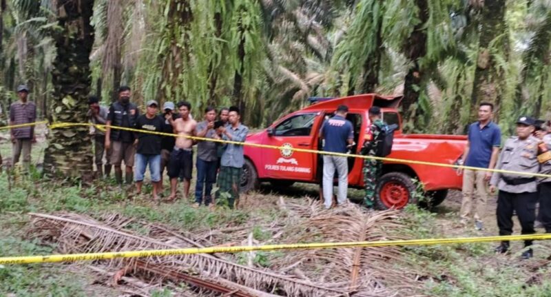 Polisi saat melakukan olah TKP penemuan mayat pelajar SMK di Tulang Bawang Lampung, Kamis 11 Desember 2025 | Dok. Polres Tulang Bawang.