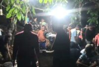 Prosesi pemakaman kedua korban pembunuhan di TPU Pekon Way Pring, Kecamatan Pugung, Tanggamus, Senin 15 Desember 2025 | Ist/Media Prioritastv.com.