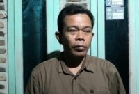 Kakon Way Pring, Pugung, Tanggamus, Wahyudi saat memberikan keterangan kepada Media Prioritastv.com, Minggu 14 Desember 2025, malam | Herdi/Media Prioritastv.com.