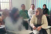 Korban NA saat dilakukan pemeriksaan klinis RSUD Sukadana, Lampung Timur, Kamis 4 Desember 2025.