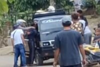 Terduga pelaku pembawa sapi curian saat diamankan polisi di Pekon Padang Rejo,  Pagelaran, Pringsewu, Sabtu 17 Januari 2026 | ist/Media Prioritastv.com.