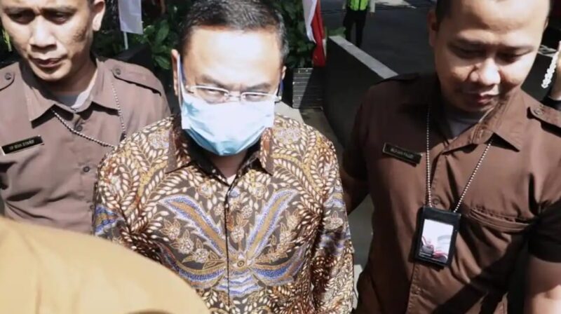 Bupati Pati Sudewo saat mendatangi kantor Komisi Pemberantasan Korupsi (KPK) di Gedung Merah Putih, Jakarta, Rabu 27 Agustus 2025 lalu. Bupati Pati Sudewo kini Terjaring OTT KPK dan Sedang Diperiksa di Polres Kudus, Senin 19 Januari 2026.