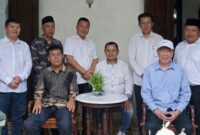 Sejumlah kepala pekon di wilayah Kecamatan Pematang Sawa, Tanggamus saat bertemu mantan Presiden Jokowi di Solo, Sabtu 24 Januari 2026 | Dok. Kakon Tampang Muda.