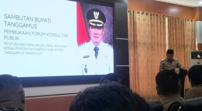 Bupati Tanggamus, H. Moh. Saleh Asnawi saat memberikan sambutan dalam Forum Komunikasi Publik Ranwal RKPD Tahun 2027.