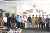 Foto bersama usai pertemuan Forum Bersama Ketua Organisasi Profesi (FKOB) bersama Bupati Tanggamus H. Moh. Saleh Asnawi, Selasa 28 Januari 2026 | Dok. FKOB Tanggamus.