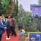 Kolase foto saat Ketua DPD NasDem Tanggamus Kurnain menunjukan lokasi sumur dan sumur yang diresmikan Ketua DPW Nasdem Herman H.N, Sabtu 31 Januari 2026 | Dok. DPD NasDem Tanggamus.