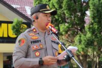 Wakapolres Tanggamus Kompol Fredy Aprisa saat memberikan penekanan kepada personilnya dalam apel kesiapan Operasi Keselamatan Krakatau 2026 | Dok. Humas Polres Tanggamus.