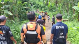 Tim SAR Gabungan sebelum menghentikan pencarian remaja Ibnu Wafit Alfarobi di Pulau Panggung, Tanggamus |