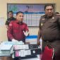 Tim Kejaksaan Negeri Pringsewu saat menggeledah kantor Bapenda Pringsewu, Rabu 4 Februari 2026 | Dok. Kejari Pringsewu.