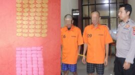 Kolase foto pil ekstasi yang diamankan dan kedua tersangka yang diamankan Polres Pringsewu sebelum dijebloskan penjara, Kamis 5 Februari 2026 | Dok. Humas Polres Tanggamus.