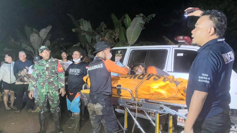 Jenazah Ibnu Wafid Alfarobi saat hendak di evakuasi ke rumah sakit usai ditemukan, Senin 9 Februari 2026, petang | ist/Media Prioritastv.com.