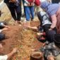 Prosesi akhir pmakaman SO, Kades Kelau, Penengahan, Lampung Selatan.