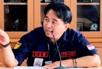 Koordinator Presidium KPKAD Lampung, Gindha Ansori Wayka, saat menyampaikan keterangan pers terkait dugaan penyimpangan Program MBG di Bandar Lampung, Sabtu (14/2/2026) | Davit Segara/Media Prioritastv.com.