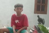 Sosok Adit yang dikabarkan terseret banjir saat mandi di sungai Pekon Sinar Banten, Talang Padang, Tanggamus | Dok. Facebook Ayu Nie Jagaya.