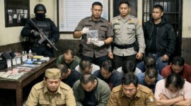 Ilustrasi penangkapan 12 orang diduga penyalahgunaan sabu di Kecamatan Bulok, Minggu 15 Februari 2026, malam | Dok. Ilustrasi Media Prioritastv.com.