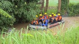 Pencarian korban saat memasuki hari keempat, Tim SAR gabungan perluas area hingga ke pantai pada  Jumat 20 Februari 2026 | Dok. Basarnas Lampung.