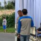 Kolase foto saat polisi melakukan pembersihan material dan saat membawa korban ke rumah sakit Secanti Gisting,  Jumat 27 Februari 2026 | Dok. Humas Polres Tanggamus.