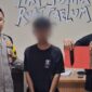 Tersangka W usai diamankan sebelum dijebloskan penjara, Senin 2 Maret 2026 | Dok. Humas Polres Pringsewu.