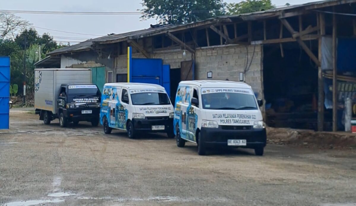 Mobil box yang disiapkan Agus Ciek, selaku mitra SPPG Bhayangkari Polres Tanggamus sebagai kendaraan untuk membeli bahan baku selama ini | Asrul Ariski/Media Prioritastv.com.