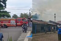 Kolase foto mobil Damkar yang tiba di lokasi dan saat asap mengepul ketika warga memadamkan dengan air seadanya, Senin 9 Maret 2026 | ist/Media Prioritastv.com.