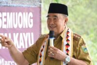 Bupati Tanggamus, H. Moh. Saleh Asnawi saat acara peresmian jembatan Ulu Semong 1 di Ulu Belu, Senin 9 Maret 2026 | Herdi/Media Prioritastv.com.