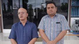 Kasi Intel Kejari Pringsewu Deni Alfianto didampingi Kasi Pidsus Ref Aristomy Siahaan saat memberikan keterangan pers, Rabu 11 Maret 2026 | Herdi/Media Prioritastv.com.