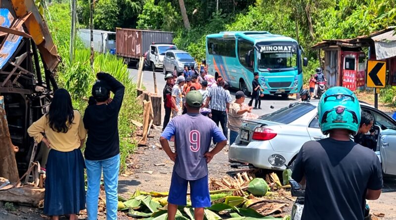 Kecelakaan lalu lintas terjadi di Jembatan Tulung Guring, Way Lalaan, Jalan Raya Pekon Kampung Baru, Kecamatan Kotaagung Timur, Kabupaten Tanggamus, Kamis (12/3/2026) sekitar pukul 12.20 WIB | ist/Media Prioritastv.com.