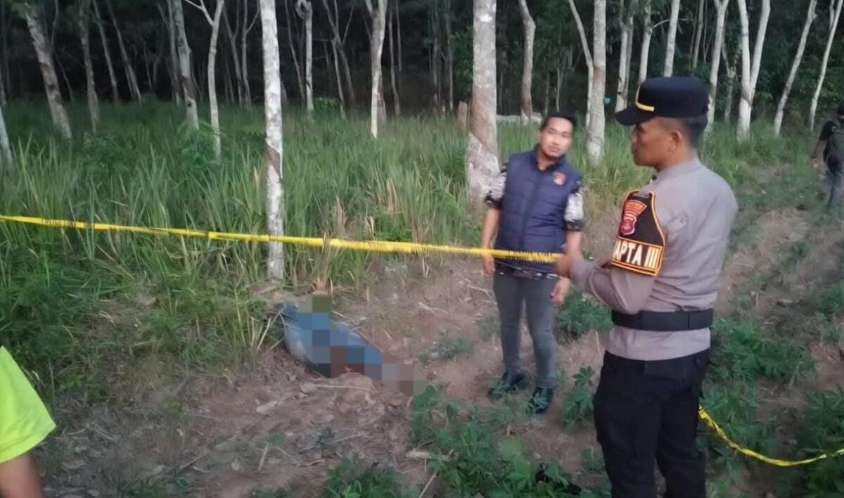 Polisi saat melakukan olah TKP usai menerima laporan masyarakat, Jumat 13 Maret 2026 | Dok. Humas Polres Tulang Bawang.