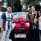 Penyerahan hadiah mobil dari Bos Rokok HS kepada Intan Putri, Juara Pertama KDI 2026 asal Lampung Timur, Kamis 19 Maret 2026 | Dok. Surya Group.