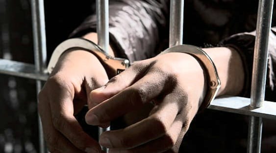 Ilustrasi penangkapan tersangka Tomi Arnando oleh Polres Tanggamus |