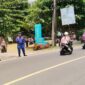 Pengaturan arus lalu lintas di Jalan Raya Pantai Terbaya, Minggu 22 Maret 2026 | Dok. Humas Polres Tanggamus.