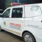 Mobil ambulan yang mengevakuasi Solihin korban tersengat listrik di Dusun Paniis Pekon Kayu Hubi, Pugung, Tanggamus saat berada di RS Secanti Gisting, Minggu 22 Maret 2026, malam | ist/Media Prioritastv.com.