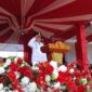 Bupati Tanggamus, H. Moh. Saleh Asnawi saat memimpin upacara HUT ke 29 Kabupaten Tanggamus di Lapangan Merdeka Kota Agung, Senin 30 Maret 2026 | Herdi/Media Prioritastv.com.